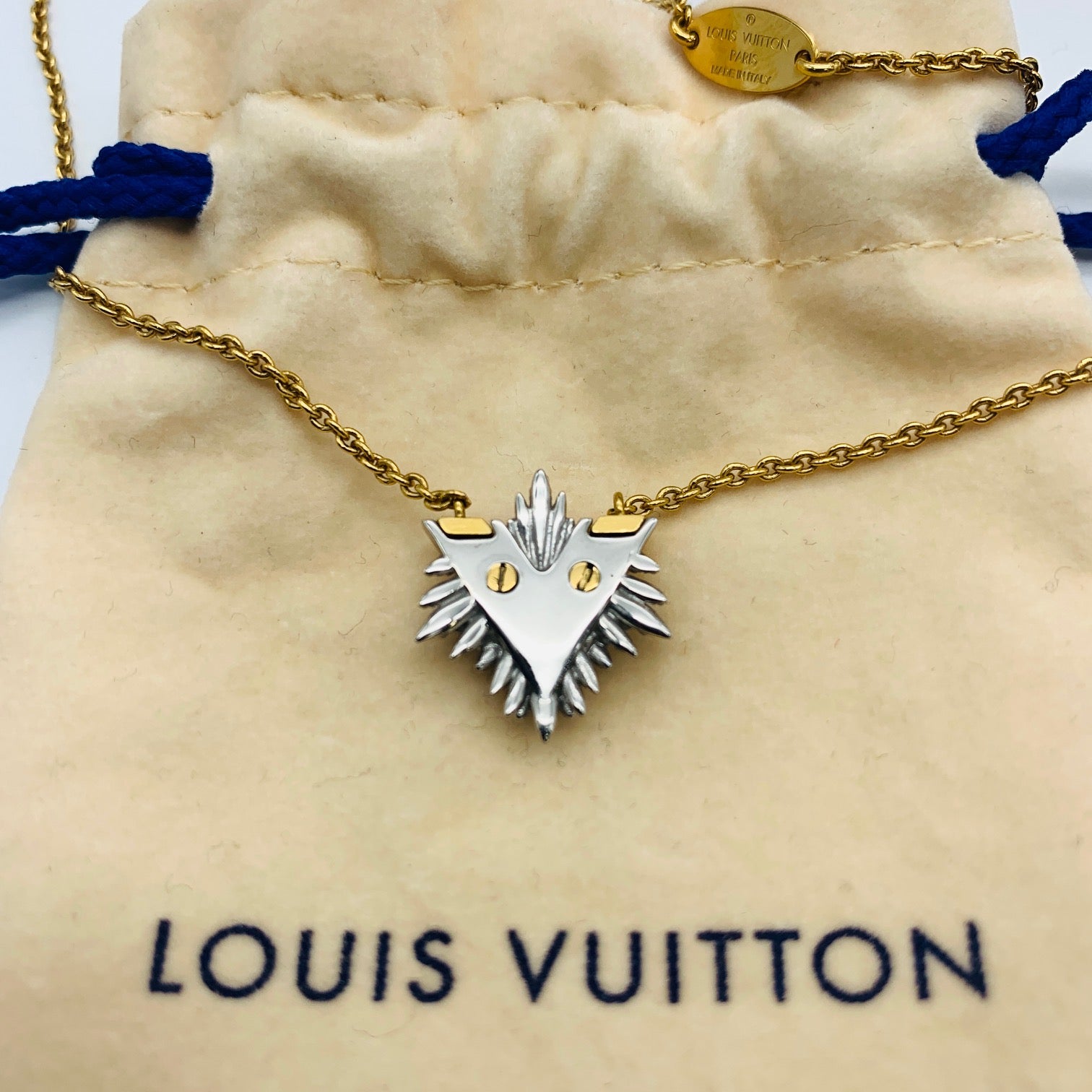 Louis Vuitton Collier Glory V M00366